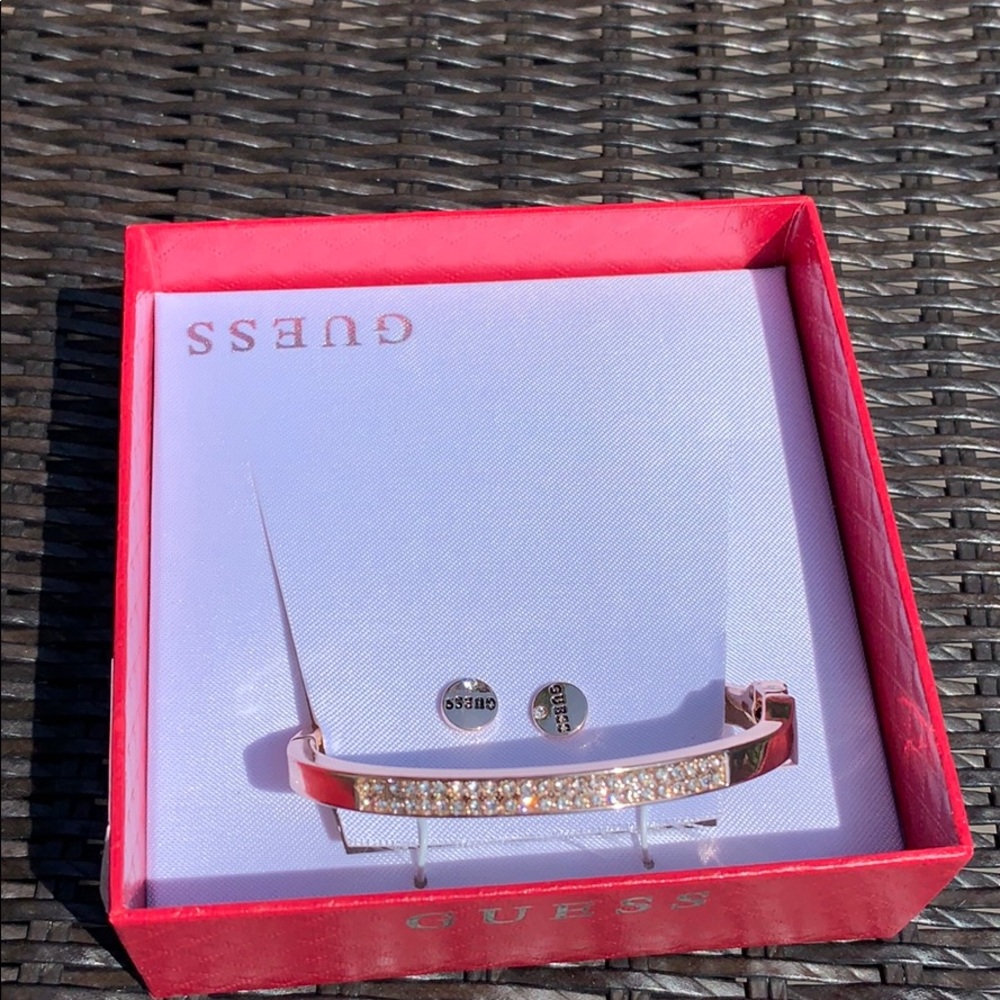 GUESS Bracelet and Earring set